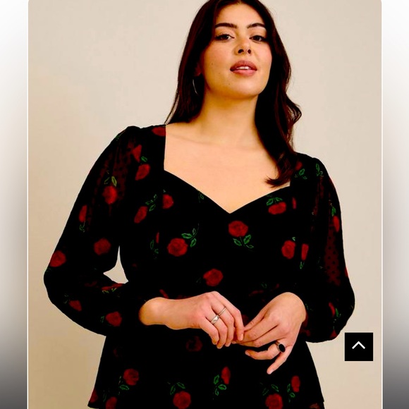 Peplum Chiffon Clip Dot Puff Sleeve 🔝 by torrid Size 3x - Picture 2 of 7